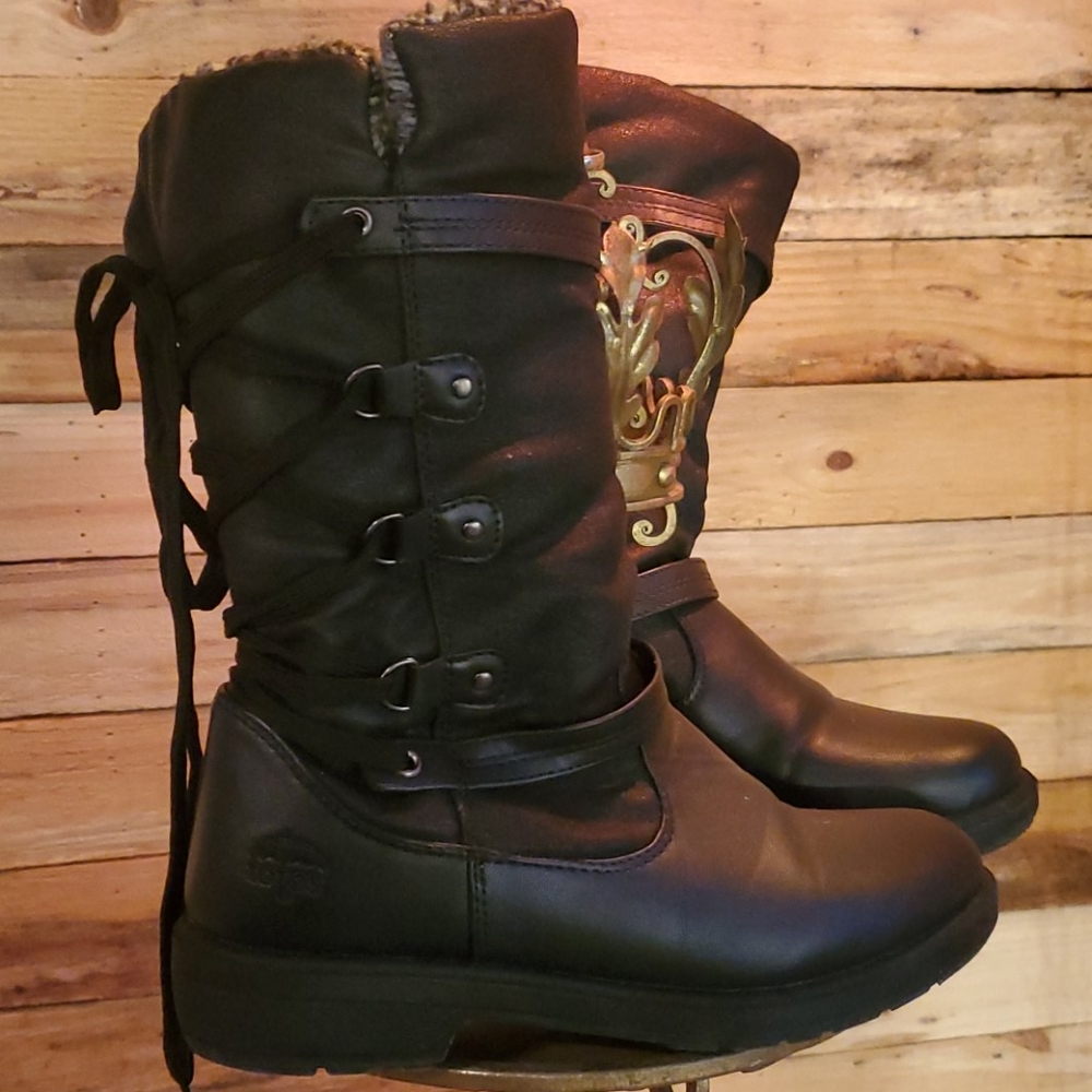Lace up Black Winter boots